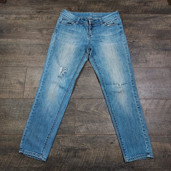 Distressed New York & Company Low-Rise Slouch Slim Leg Size 6 Blue Jeans Womens - Picture 9 of 13